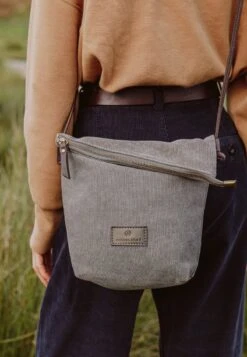 SMILLA - Umhängetasche - Grau