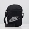 Nike Sportswear HERITAGE CROSSBODY BAG UNISEX - Umhängetasche - Black/black/white