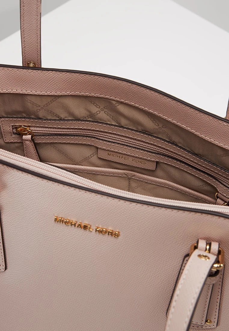 MICHAEL Michael Kors VOYAGER TOTE - Handtasche - Soft Pink – Bild 5